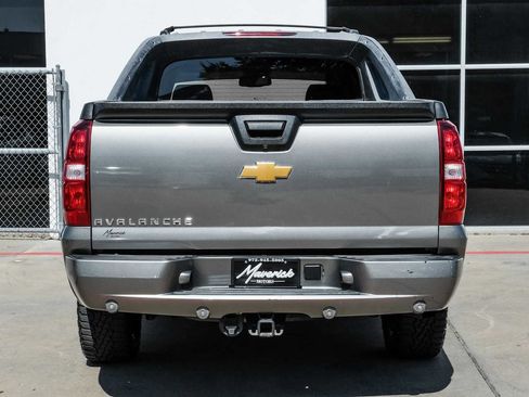 Used 2012 Chevrolet Avalanche LT w/ All-Star Edition image 9