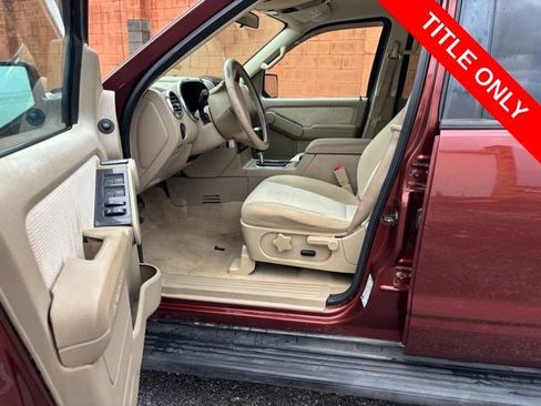 Used 2009 Ford Explorer XLT AWD/4WD image 7