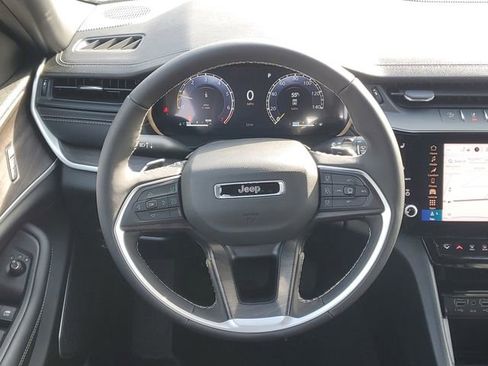 New 2026 Jeep Grand Cherokee L Limited image 18