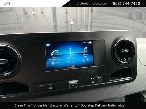 Used 2024 Mercedes-Benz Sprinter 2500 image 26