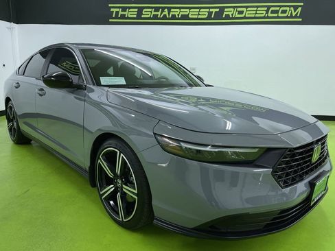 Used 2024 Honda Accord Sport image 2