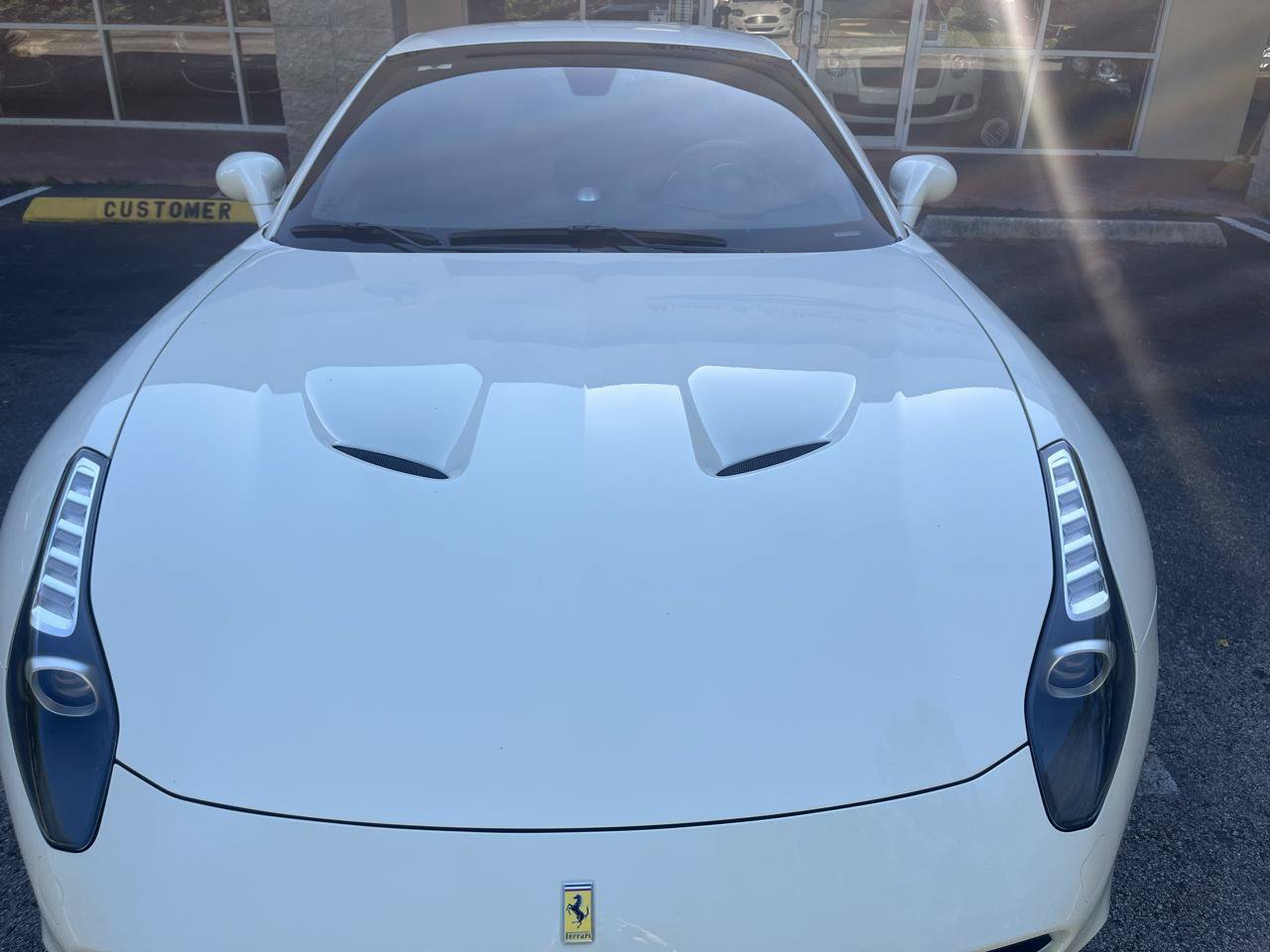 Used 2016 Ferrari California T RWD image 29