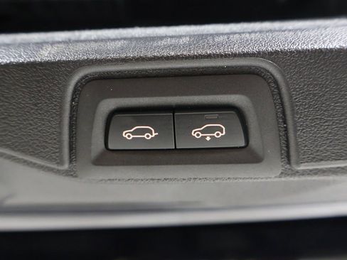 Used 2026 BMW X7 xDrive40i w/ M Sport Package image 18