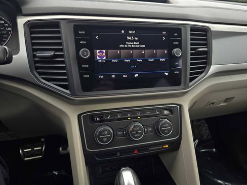 Used 2021 Volkswagen Atlas SE w/ Towing Package image 27