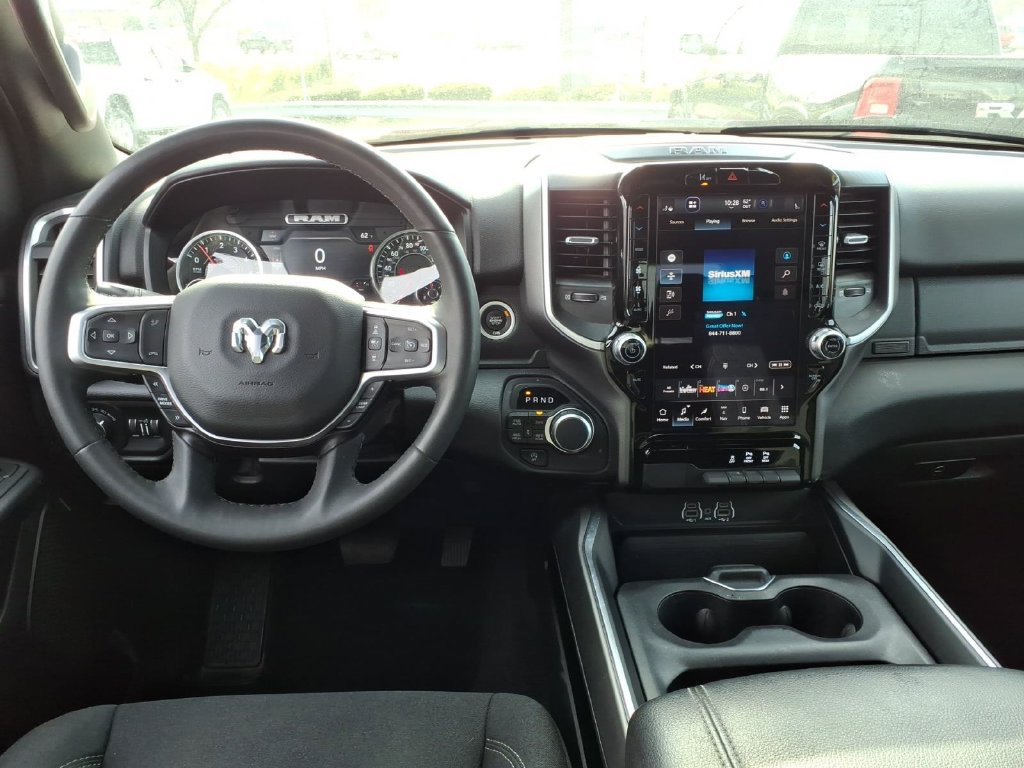 Used 2025 RAM 1500 Big Horn AWD/4WD image 16