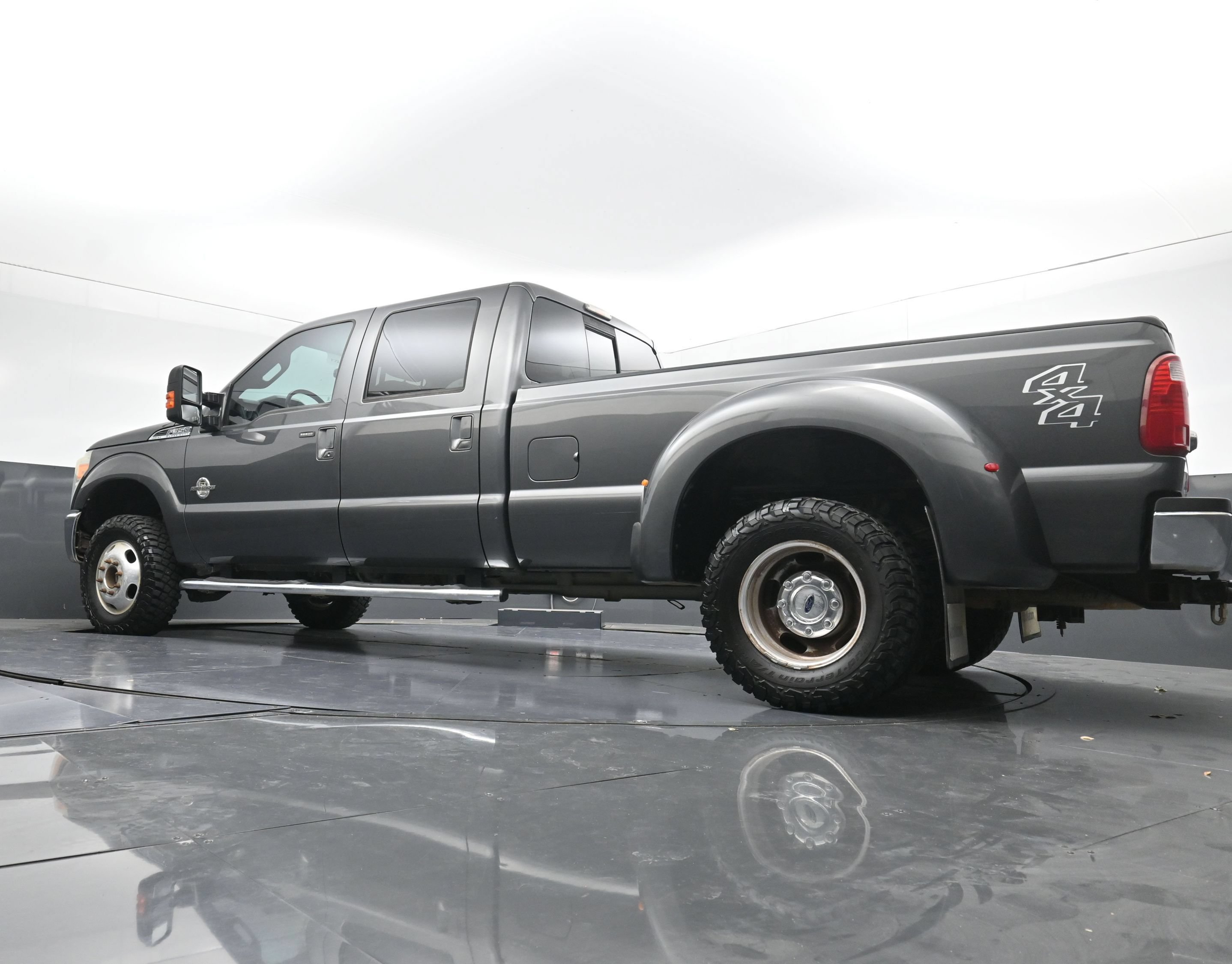 Used 2015 Ford F350 Lariat w/ Lariat Interior Package AWD/4WD image 28