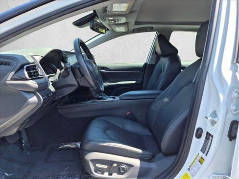 Used 2024 Toyota Camry XSE FWD image 16