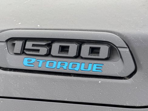 New 2026 RAM 1500 4x4 Crew Cab image 25