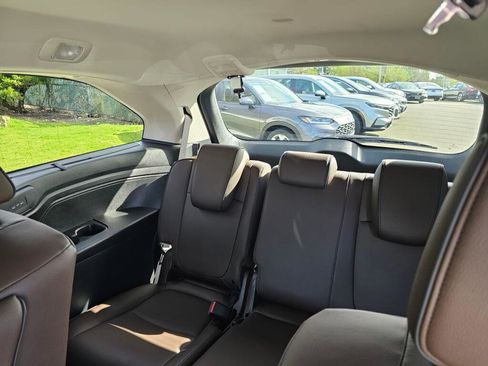 Used 2025 Honda Odyssey Touring image 19
