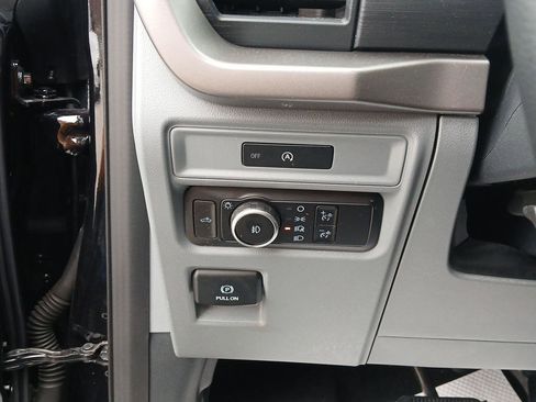 Used 2025 Ford F150 XLT w/ Equipment Group 301A Standard image 12