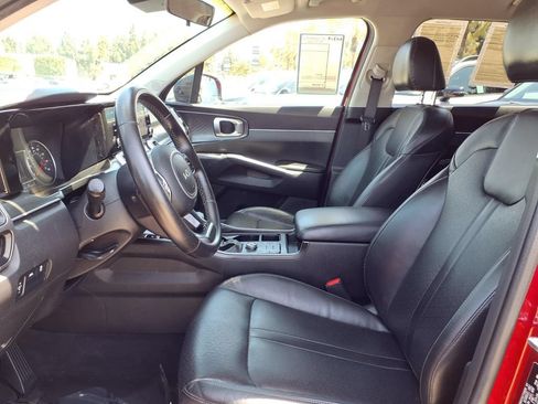 Used 2022 Kia Sorento S FWD image 9