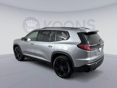 Used 2024 GMC Acadia Elevation w/ Black Edition image 4