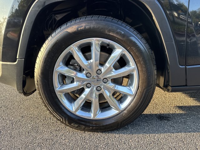 Used 2016 Jeep Cherokee Limited AWD/4WD image 13