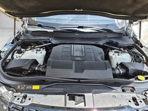 Used 2020 Land Rover Discovery Landmark AWD/4WD image 24
