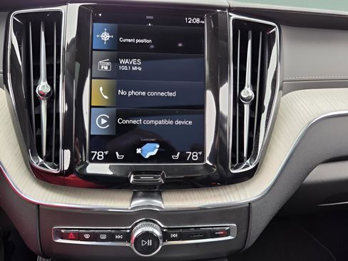 Used 2021 Volvo XC60 T5 Inscription w/ Advanced Package image 20