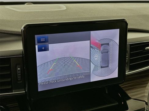 Used 2021 Ford Explorer Limited w/ Equipment Group 301A image 17