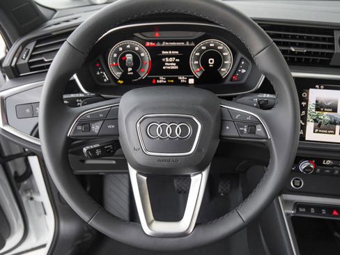 Certified 2025 Audi Q3 2.0T Premium Plus w/ Premium Plus Package image 10