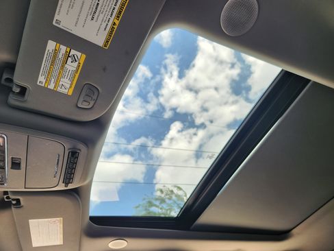 Certified 2023 Ford F250 Lariat w/ Lariat Ultimate Package image 20