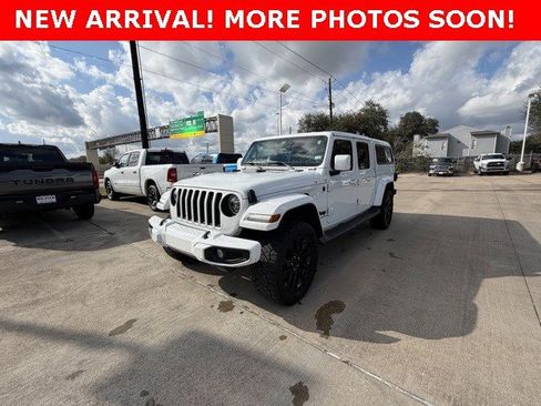 Used 2022 Jeep Gladiator Overland image 5