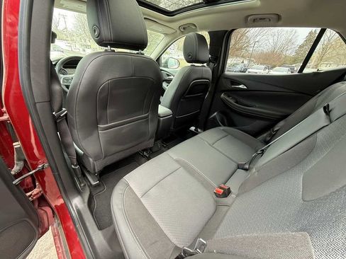 Used 2022 Buick Encore GX Select w/ Experience Buick Package image 22