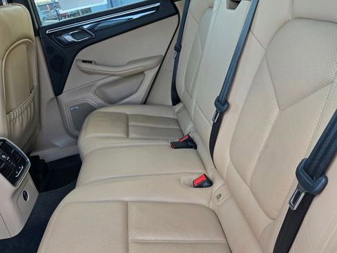 Used 2020 Porsche Macan S AWD/4WD image 41