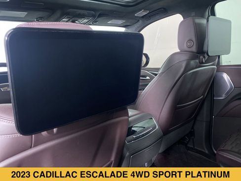 Certified 2023 Cadillac Escalade Sport Platinum w/ LPO, ONYX Package AWD/4WD image 18
