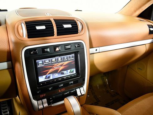 Used 2008 Porsche Cayenne GTS image 30