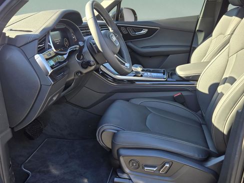 New 2025 Audi Q7 3.0T Prestige image 13