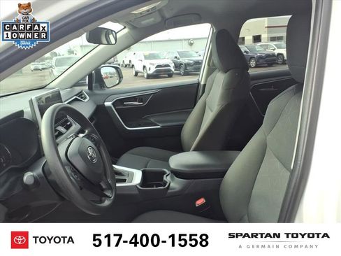 Used 2025 Toyota RAV4 XLE image 13
