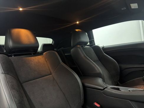 Used 2023 Dodge Challenger R/T w/ Plus Package image 22