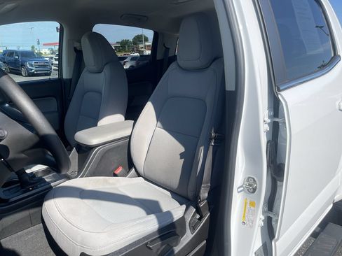 Used 2020 Chevrolet Colorado W/T w/ WT Convenience Package AWD/4WD image 17