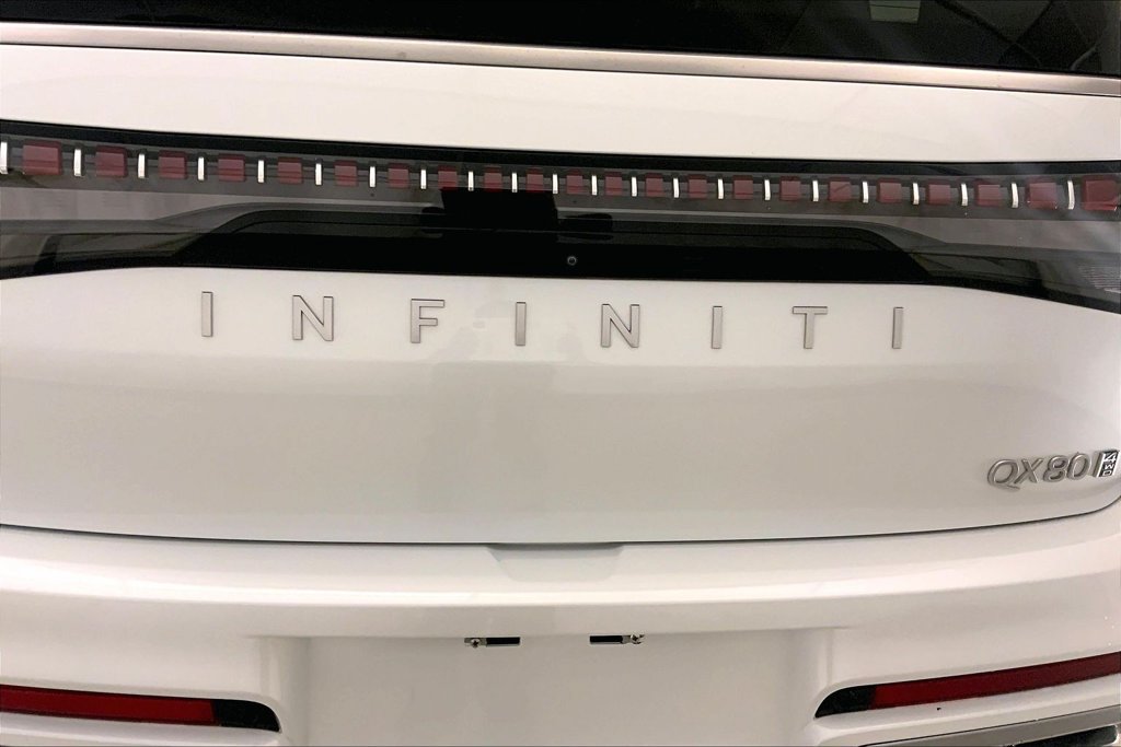 Used 2025 INFINITI QX80 Luxe AWD/4WD image 7