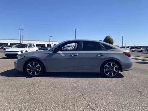 Used 2025 Honda Civic Sport Touring image 3