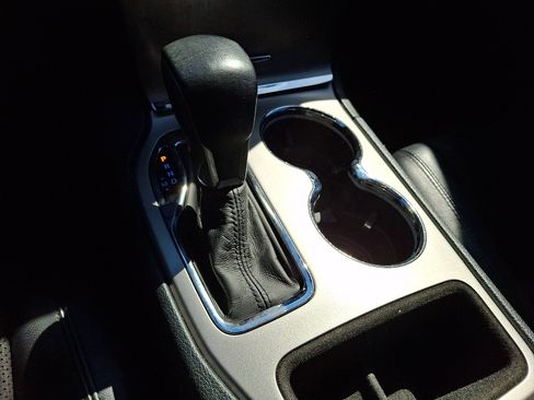 Certified 2018 Jeep Grand Cherokee Altitude image 14