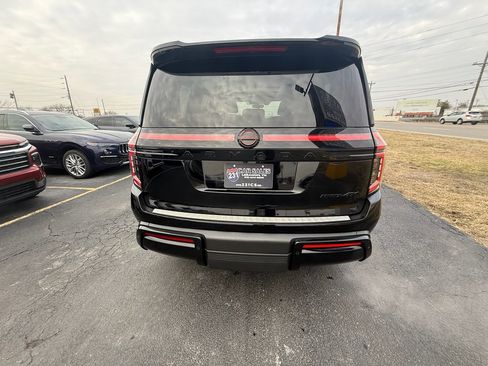 Used 2025 Nissan Armada PRO-4X w/ Pro-4X Premium Package image 4