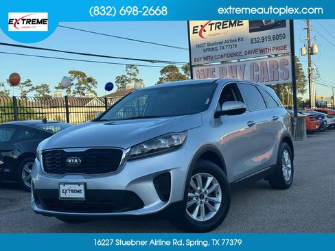 Used 2019 Kia Sorento LX image 1