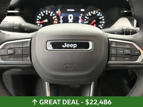 Used 2025 Jeep Compass Limited AWD/4WD image 32