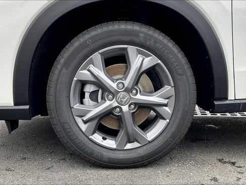 New 2026 Honda HR-V LX image 8