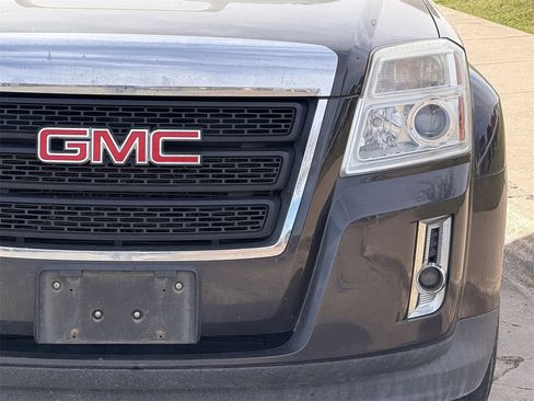 Used 2015 GMC Terrain SLE image 8