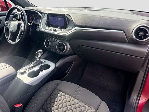 Used 2020 Chevrolet Blazer LT image 37