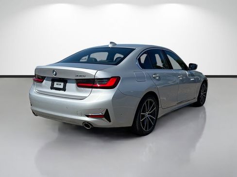 Used 2019 BMW 330i Sedan w/ Premium Package image 3