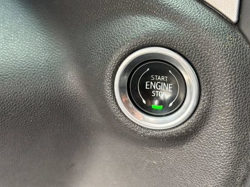Used 2019 GMC Sierra 1500 SLT AWD/4WD image 33
