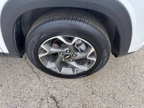 Used 2025 Kia K4 FWD image 29