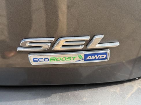 Used 2018 Ford Edge SEL w/ Equipment Group 201A AWD/4WD image 49