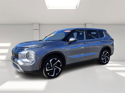 Used 2024 Mitsubishi Outlander SE