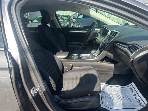Used 2013 Ford Fusion SE FWD image 13