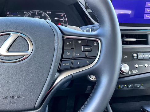 Certified 2025 Lexus ES 350 w/ Premium Package FWD image 25