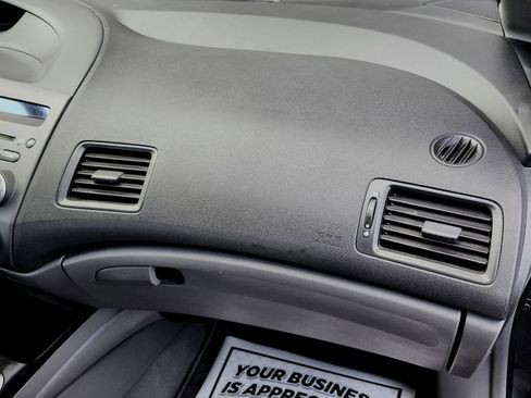 Used 2010 Honda Civic LX image 25