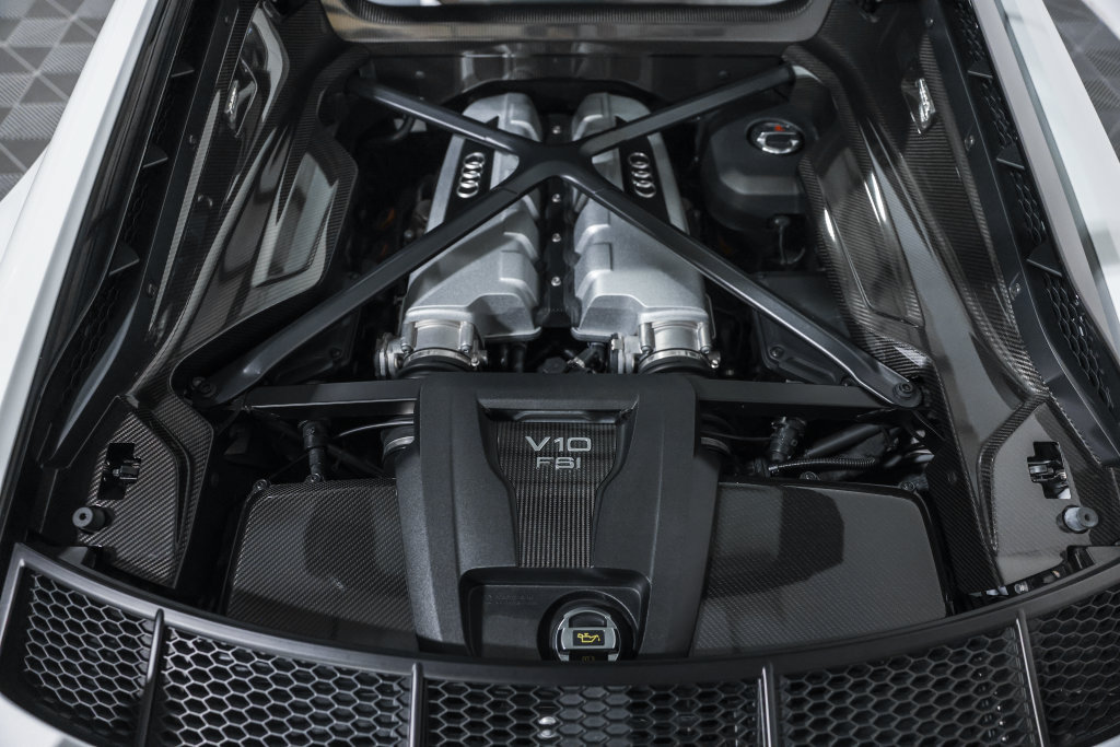 Used 2018 Audi R8 V10 plus AWD/4WD image 23