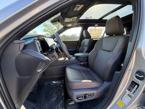 New 2026 Lexus TX 350 FWD image 5